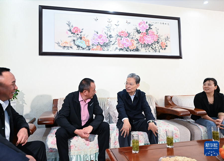 赵乐际2.jpg